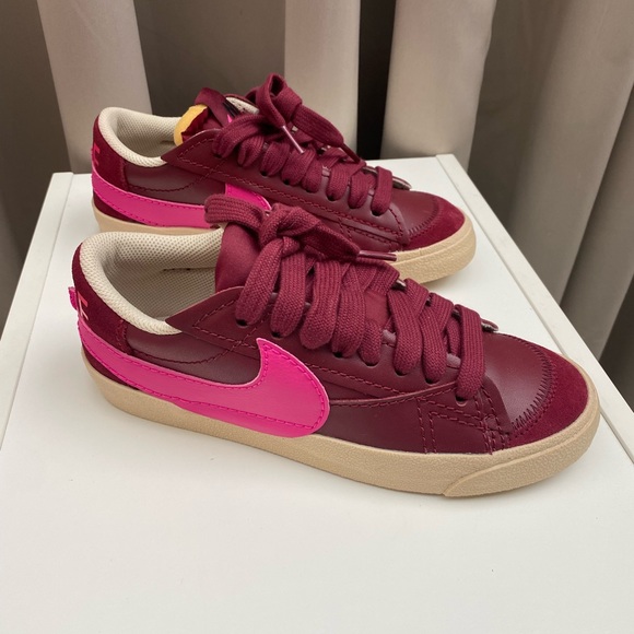 Women’s Nike Blazer Low 77 Jumbo - Picture 5 of 9